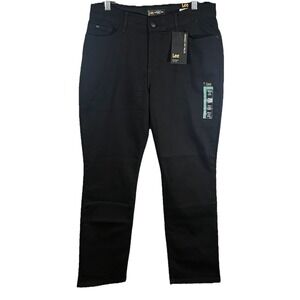 Lee Pants Women's 12 Short Straight Leg Black Mid Rise Ultra Lux Comfort